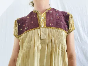 Chamula Blouse. Un. Hand-Embroidered