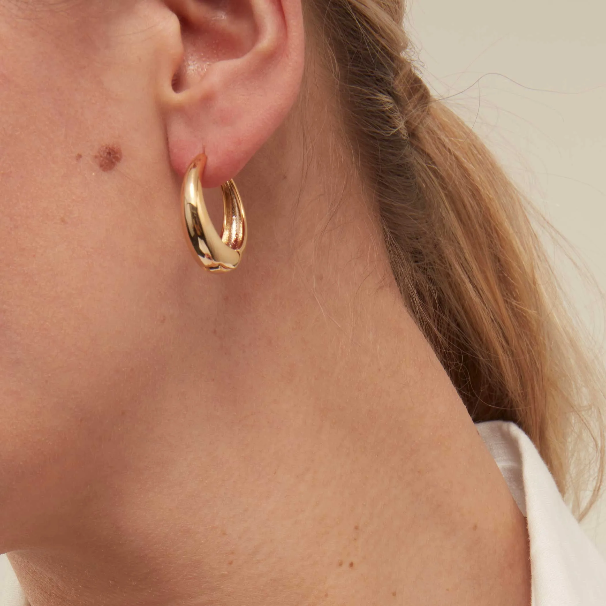 Large Tapered Hoop Earrings - Gold